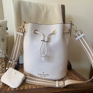 ♠️ Kate Spade Rosie Bucket Bag